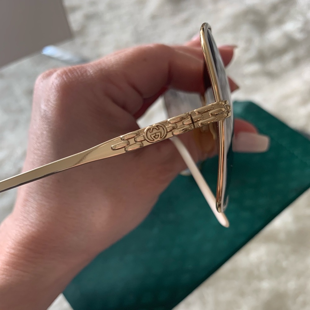 Authentic Vintage Gucci Sunglasses - Picture 5 of 8